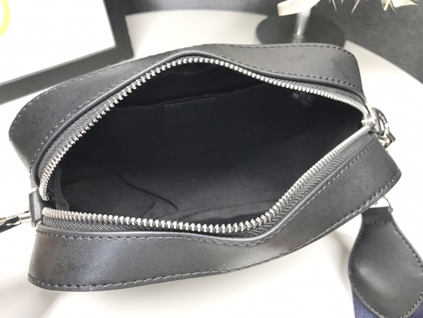 激安グッチバッグコピー着用イメージ